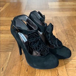 Steven Madden black heels